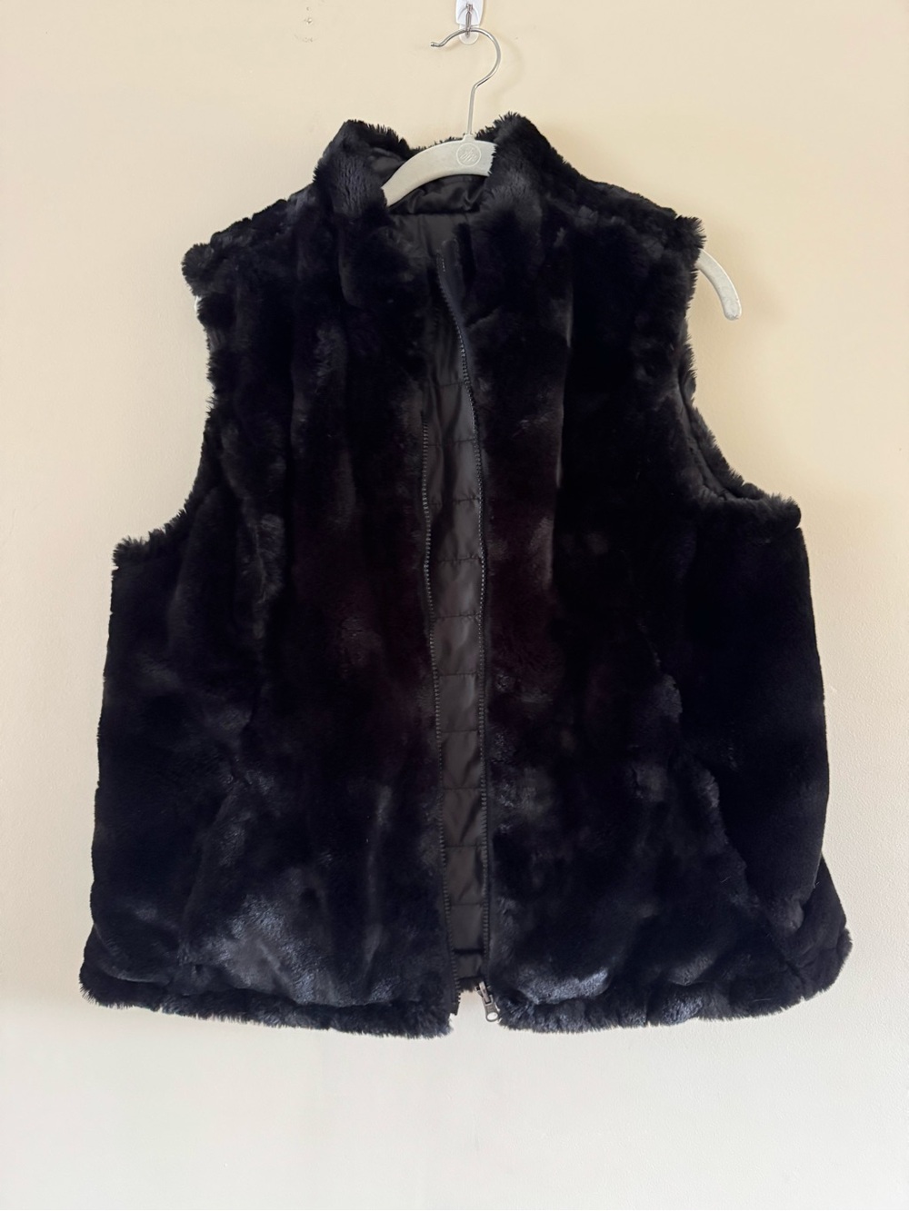 Black Faux Fur Vest - Women Jackets & Coats